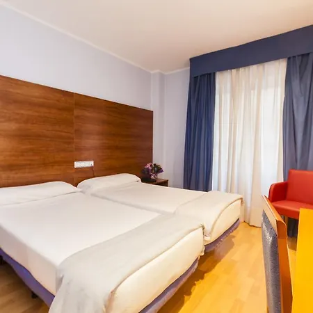 Отель Express Covadonga