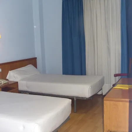 Отель Express Covadonga