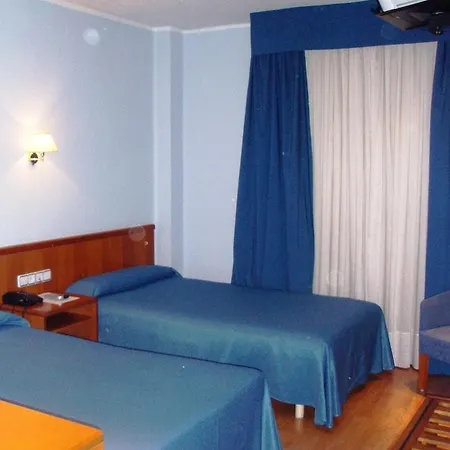 فندق Express Covadonga