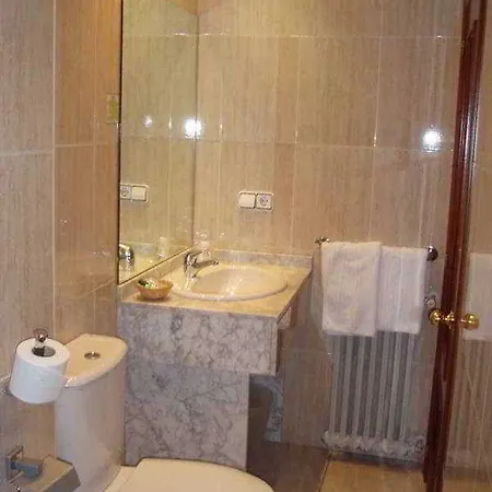 Отель Express Covadonga 2*