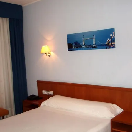 Express Covadonga Hotel 2*