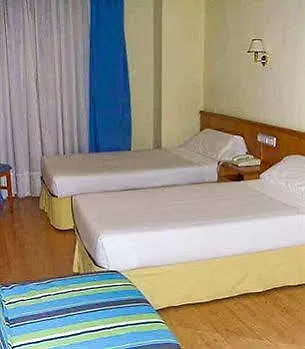 Отель Express Covadonga 2*