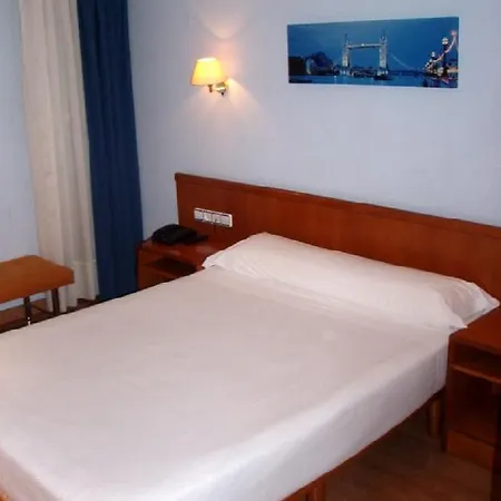 Express Covadonga فندق
