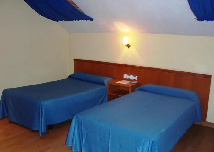 Отель Express Covadonga Овьедо